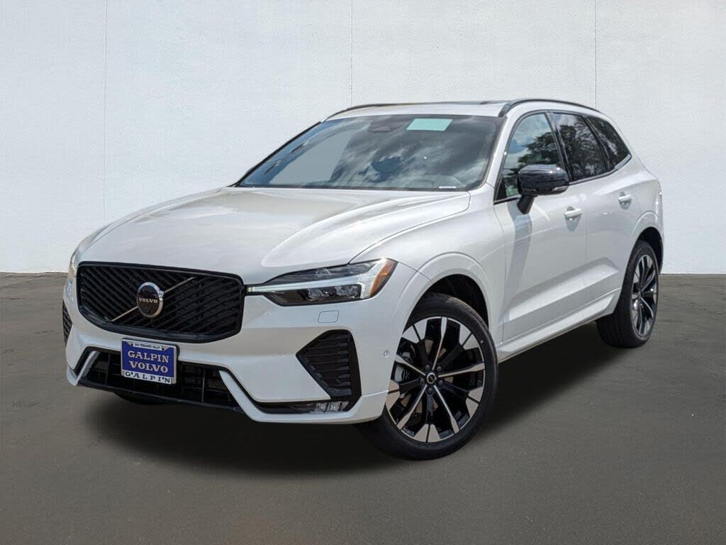 2026 Volvo XC60 B5 Plus AWD