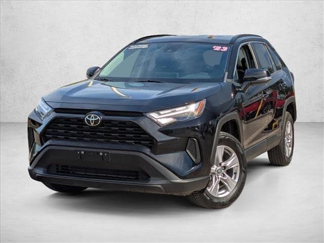 2023 Toyota RAV4 XLE FWD