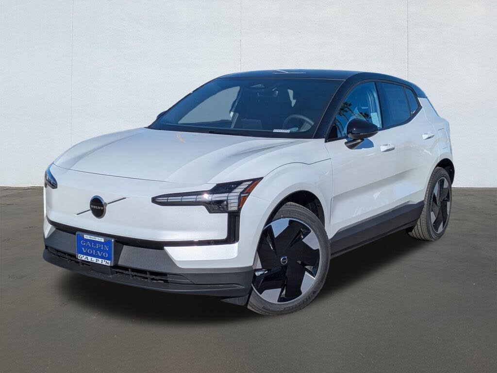 2026 Volvo EX30 Twin Plus eAWD