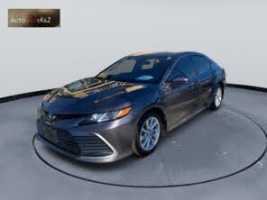 Toyota Camry LE FWD
