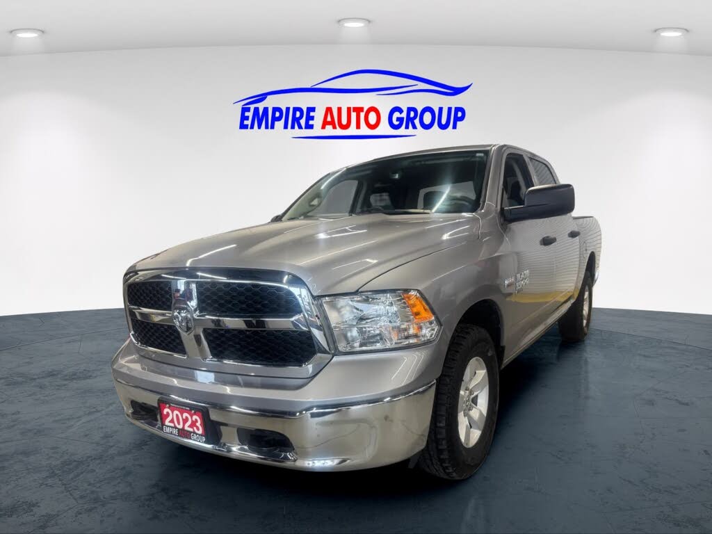 2023 RAM 1500 Classic SLT Crew Cab 4WD