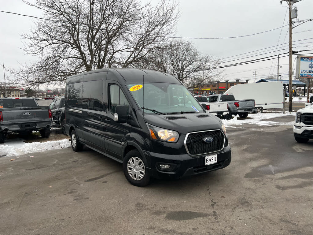 2025 Ford Transit Passenger 350 XLT Medium Roof LB RWD