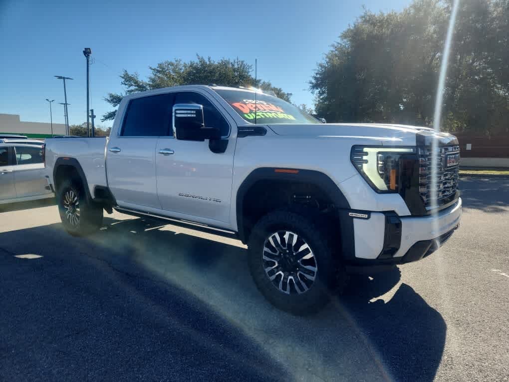 2025 GMC Sierra 2500HD Denali Ultimate Crew Cab 4WD
