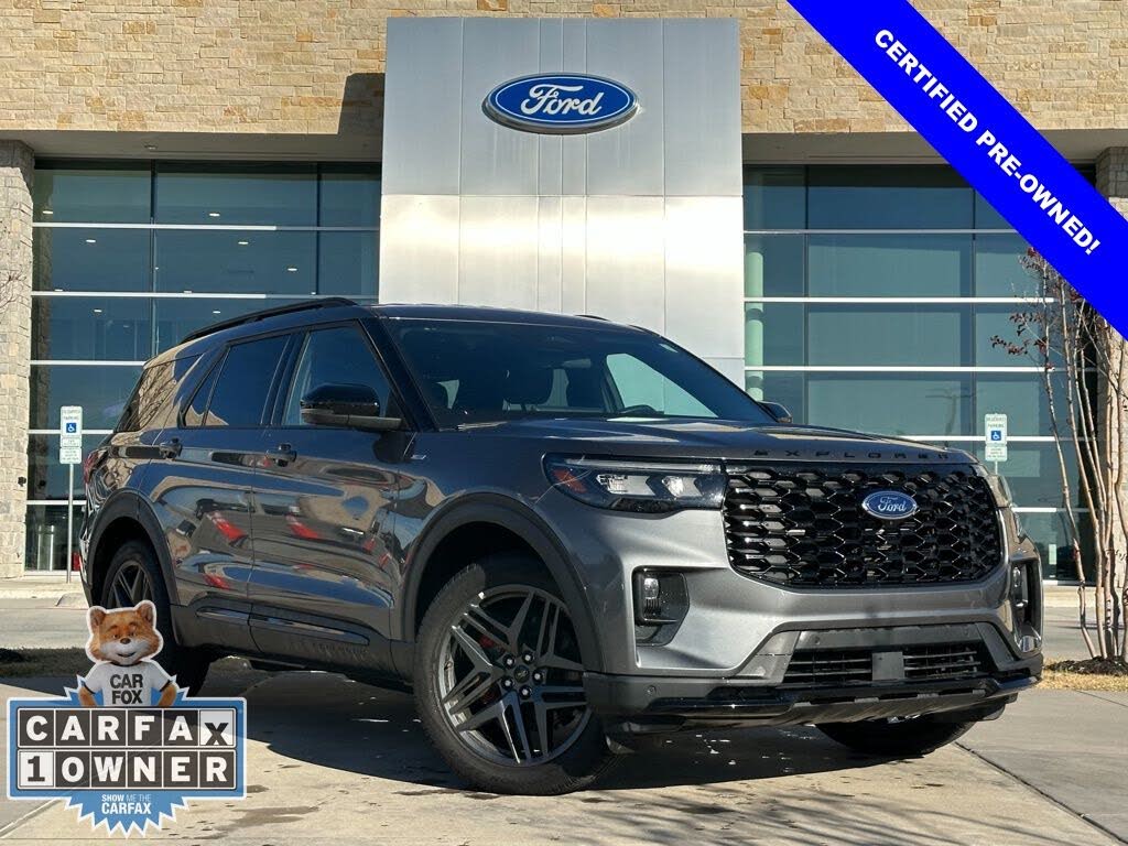 2025 Ford Explorer ST-Line AWD