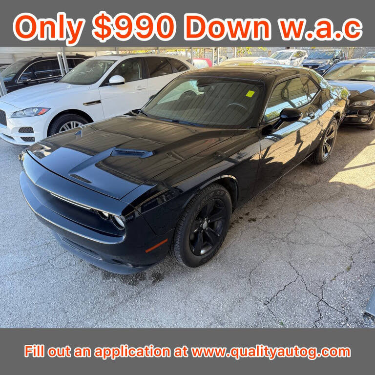 2015 Dodge Challenger SXT RWD