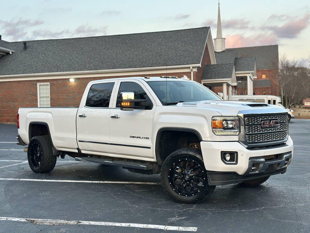 2019 GMC Sierra 3500HD Denali Crew Cab LB 4WD