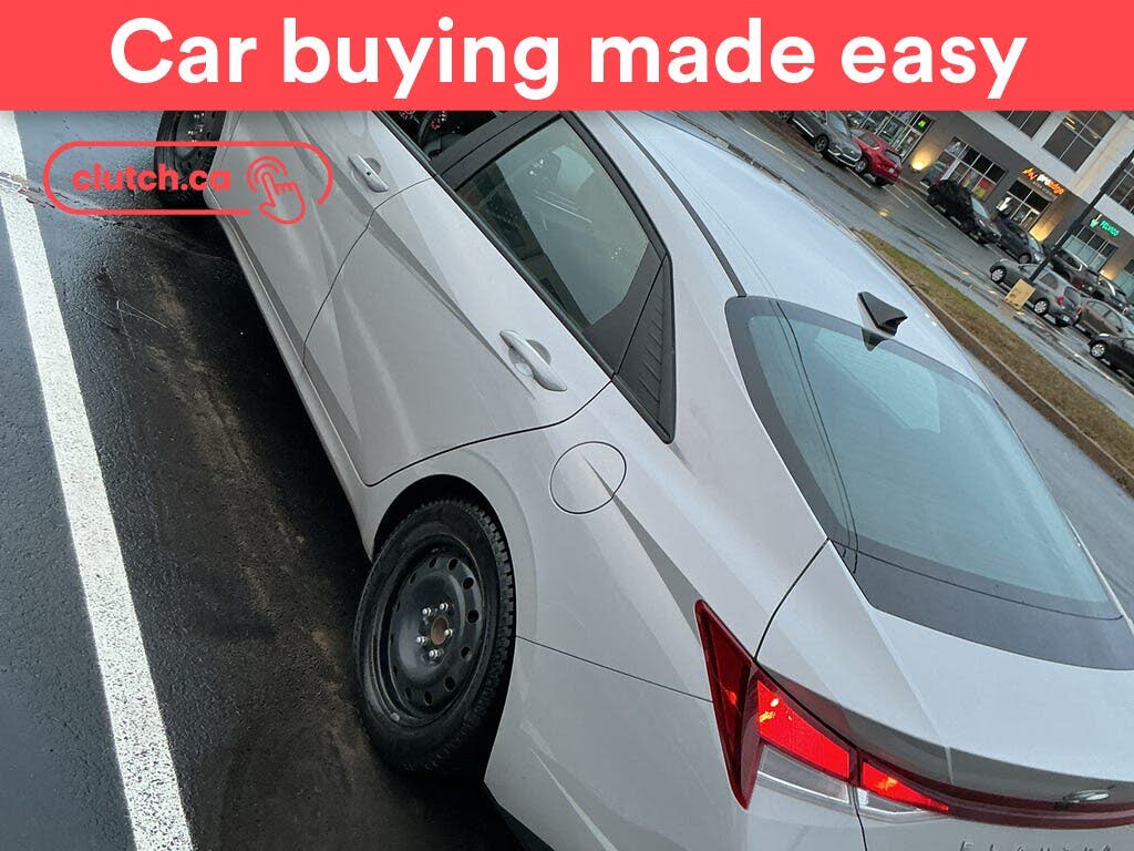 2022 Hyundai Elantra Preferred FWD