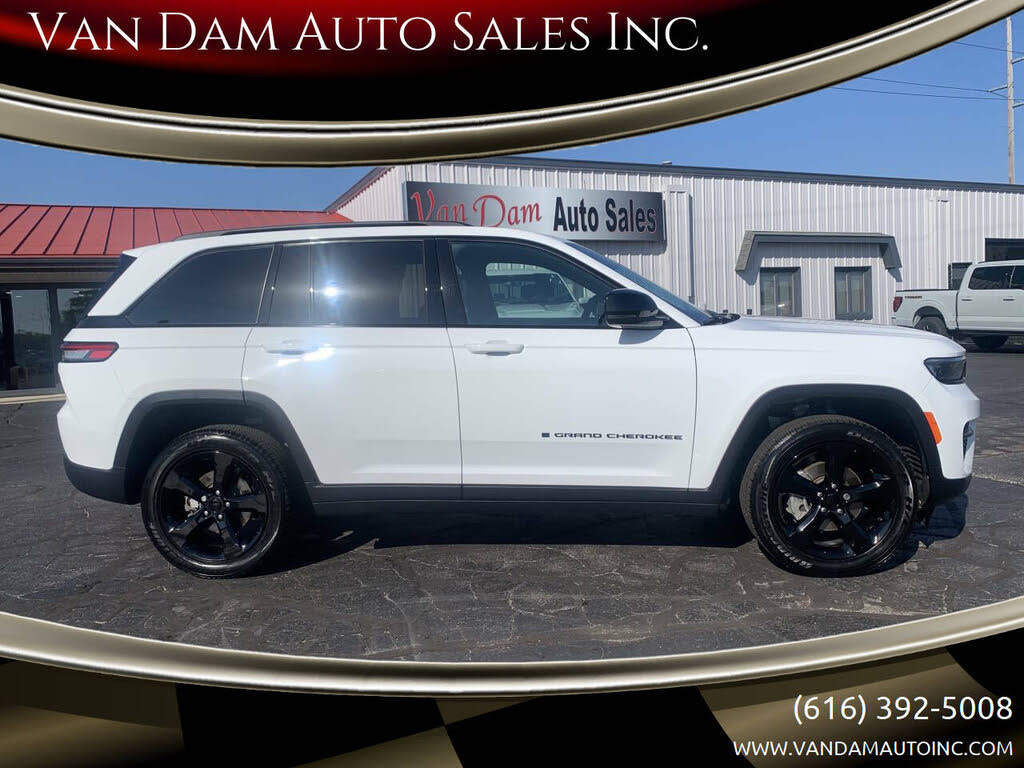 2024 Jeep Grand Cherokee Altitude 4WD