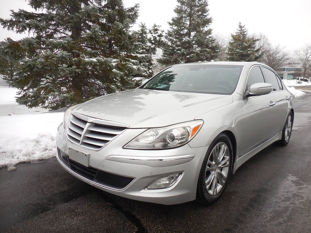 2012 Hyundai Genesis 4.6 RWD