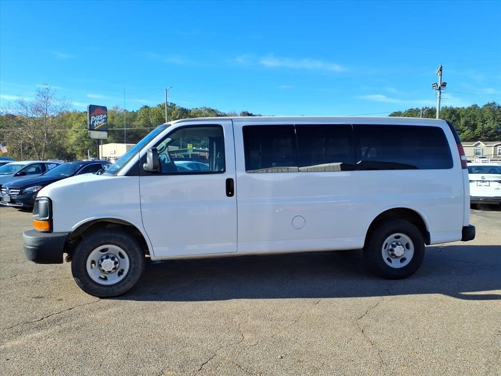 2015 Chevrolet Express 2500 LS RWD