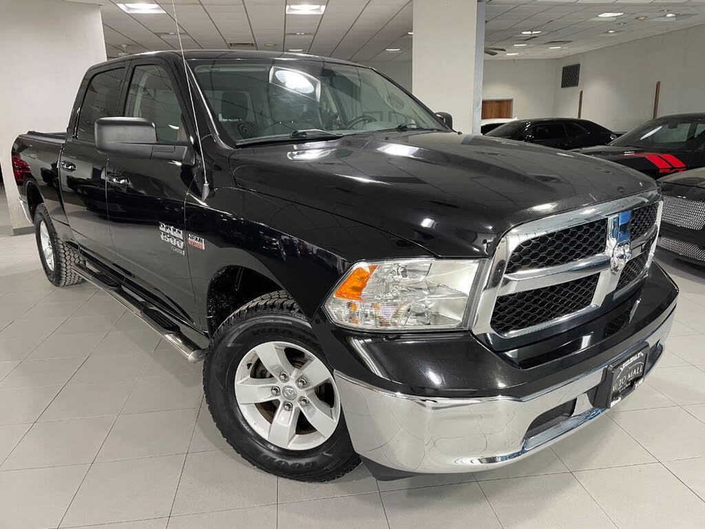 2019 RAM 1500 Classic SLT Crew Cab 4WD
