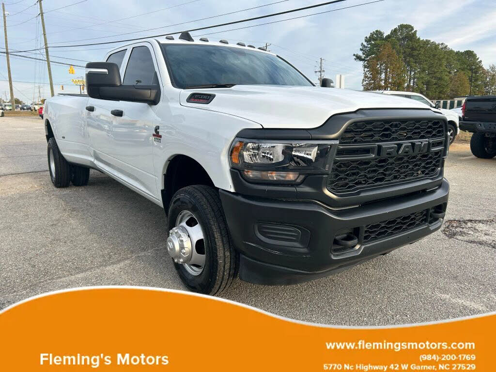 2023 RAM 3500 Tradesman Crew Cab LB DRW 4WD