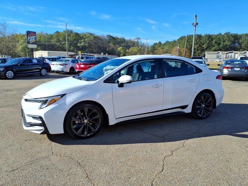 2024 Toyota Corolla SE FWD