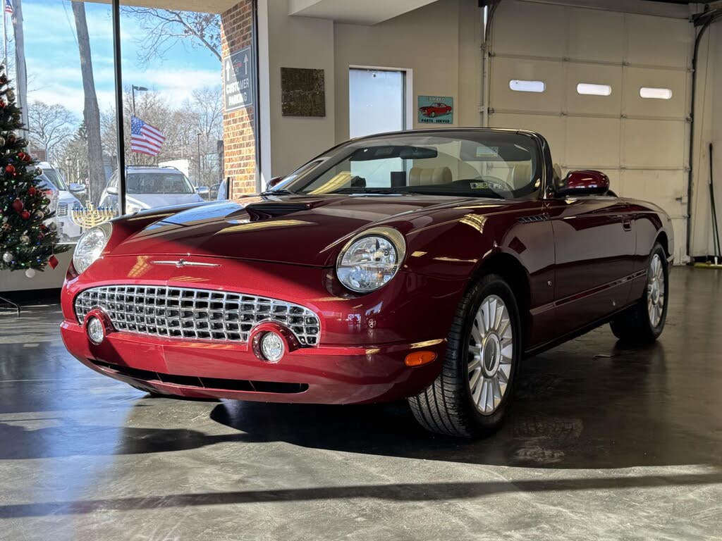 2004 Ford Thunderbird Deluxe RWD