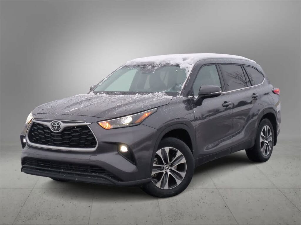 2022 Toyota Highlander XLE AWD
