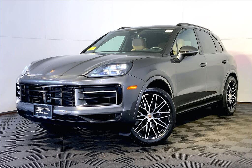 2025 Porsche Cayenne AWD