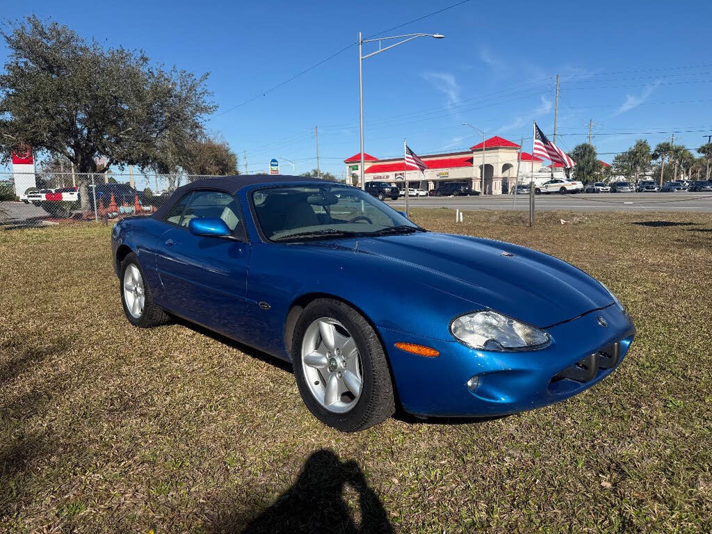 1998 Jaguar XK-Series XK8 Convertible RWD