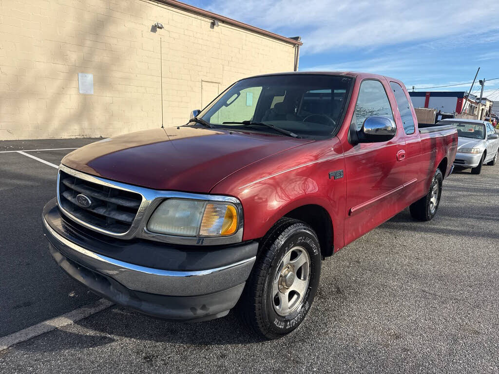 2002 Ford F-150 XL SuperCab SB
