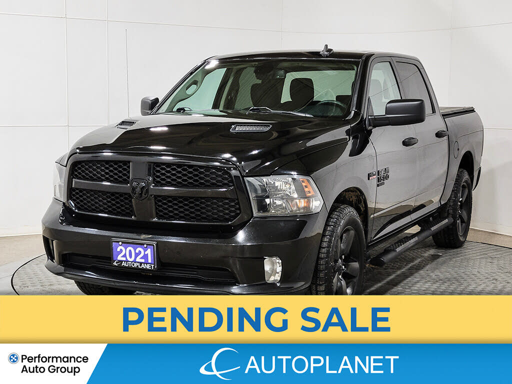 RAM 1500 Classic Express Crew Cab 4WD 2021