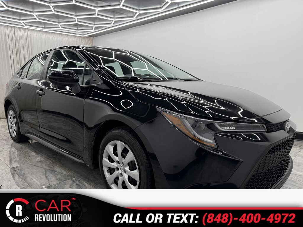 2022 Toyota Corolla LE FWD