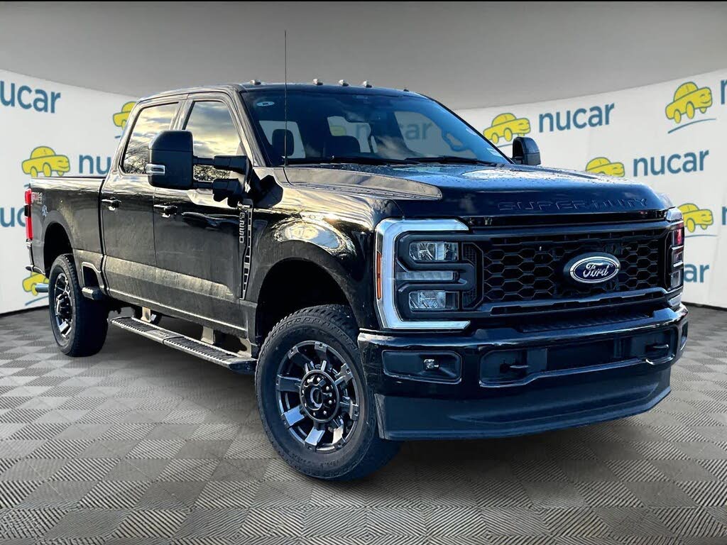 2024 Ford F-250 Super Duty Lariat Crew Cab LB 4WD