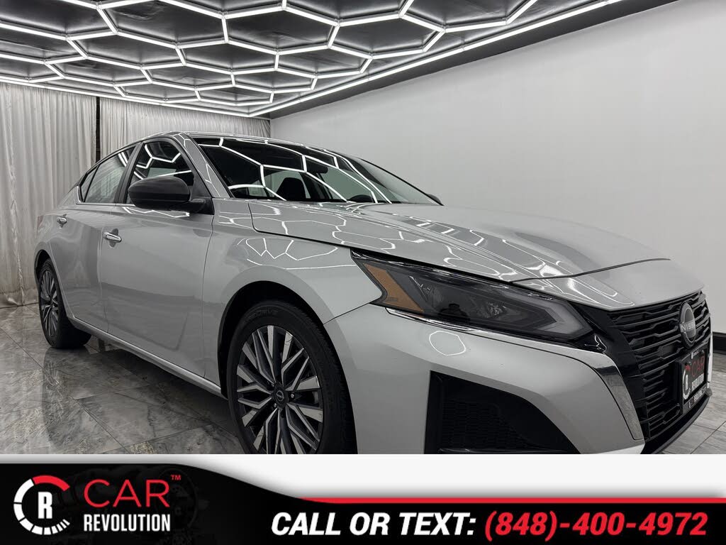 2024 Nissan Altima 2.5 SV FWD