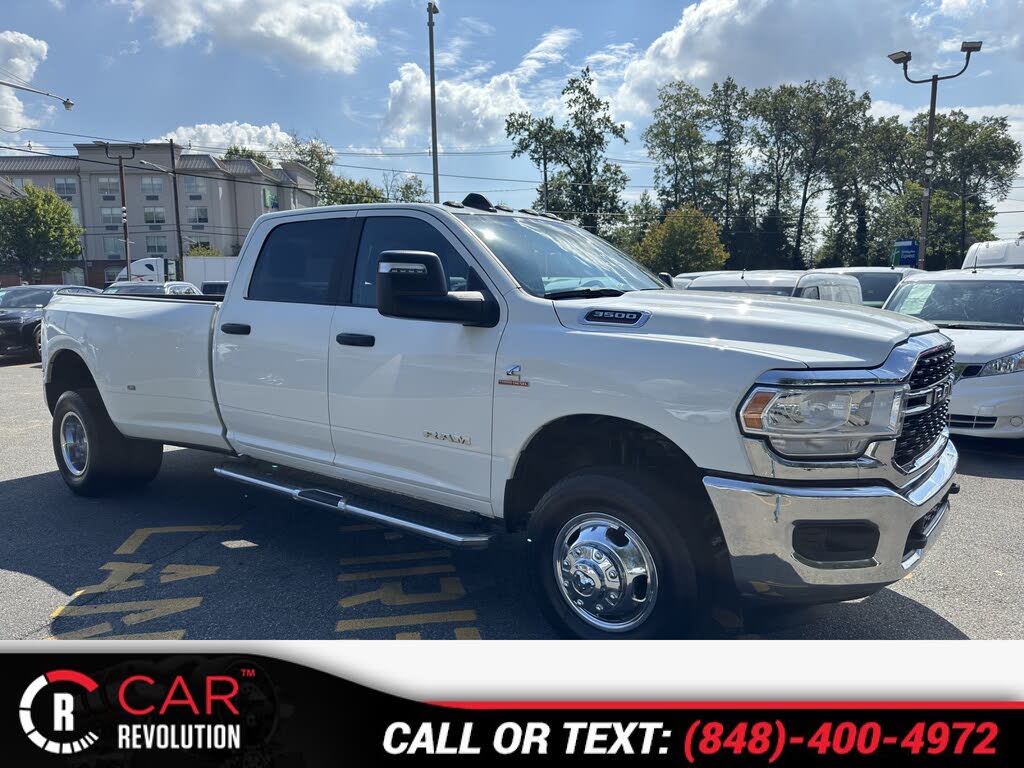 2024 RAM 3500 Big Horn Crew Cab LB DRW 4WD
