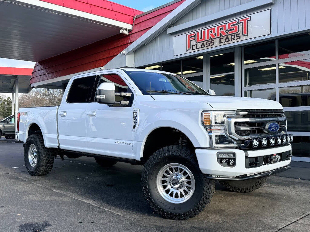 2022 Ford F-250 Super Duty Lariat Crew Cab 4WD