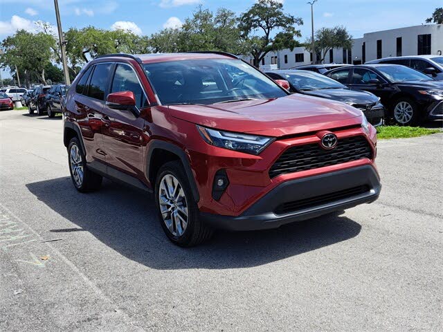 2022 Toyota RAV4 XLE Premium FWD