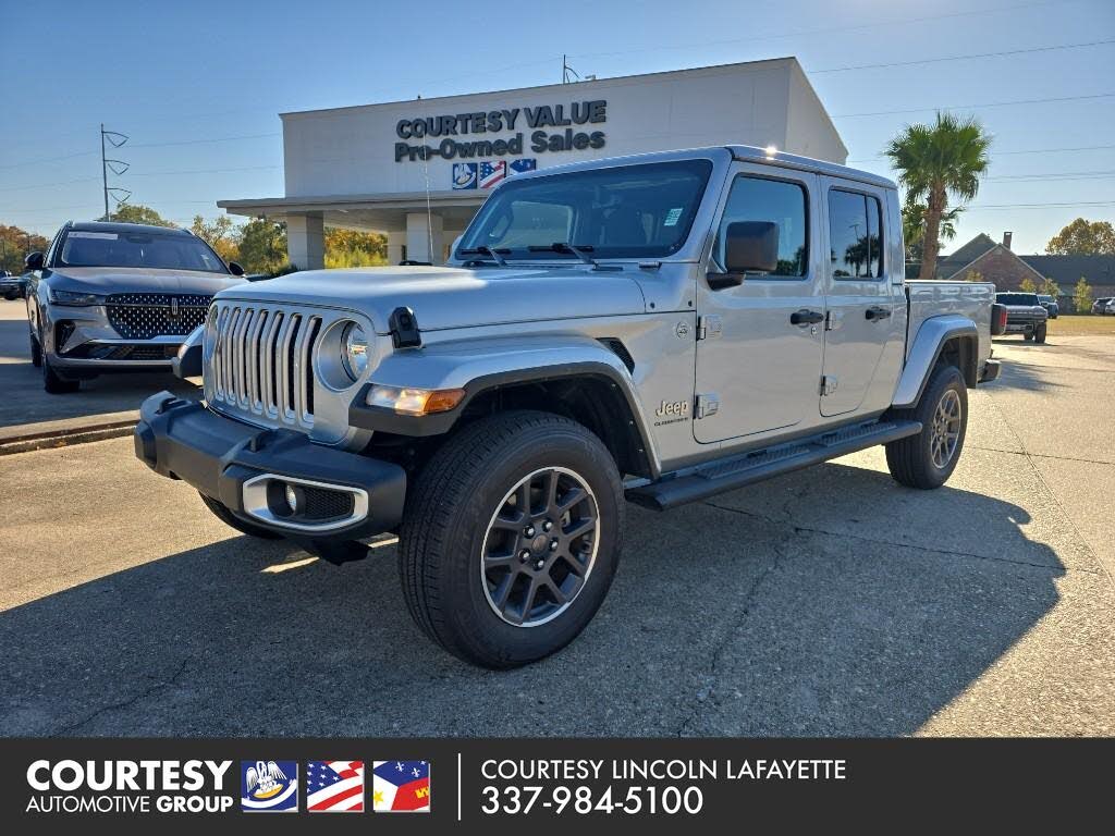 2023 Jeep Gladiator Overland Crew Cab 4WD