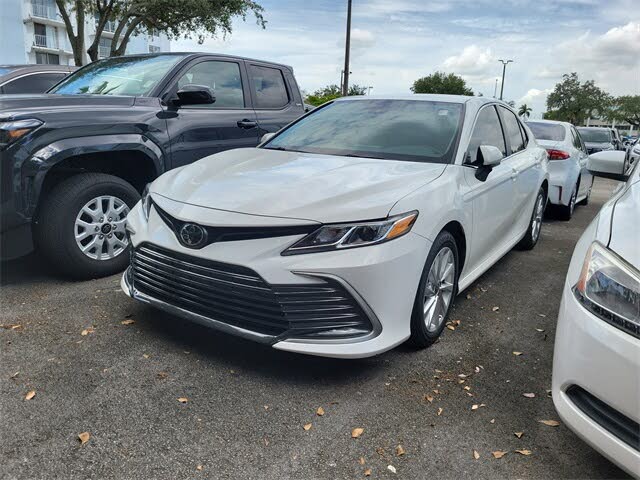 2023 Toyota Camry LE FWD