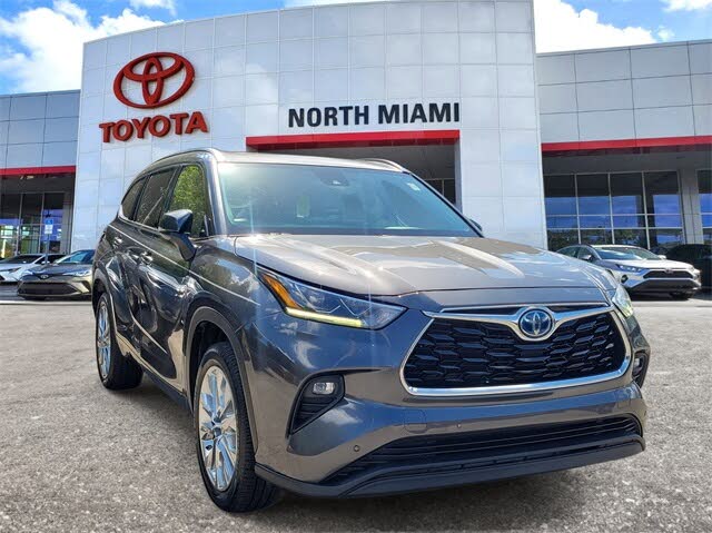2023 Toyota Highlander Hybrid Limited FWD