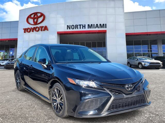 2024 Toyota Camry SE FWD