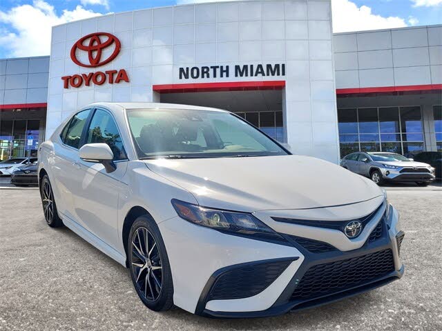 2024 Toyota Camry SE FWD