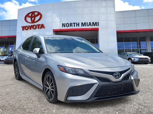 2024 Toyota Camry SE FWD