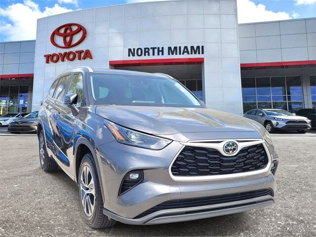 2024 Toyota Highlander XLE FWD