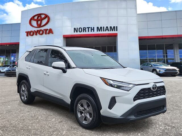 2024 Toyota RAV4 XLE FWD