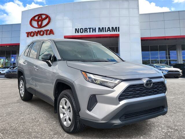 2024 Toyota RAV4 LE FWD