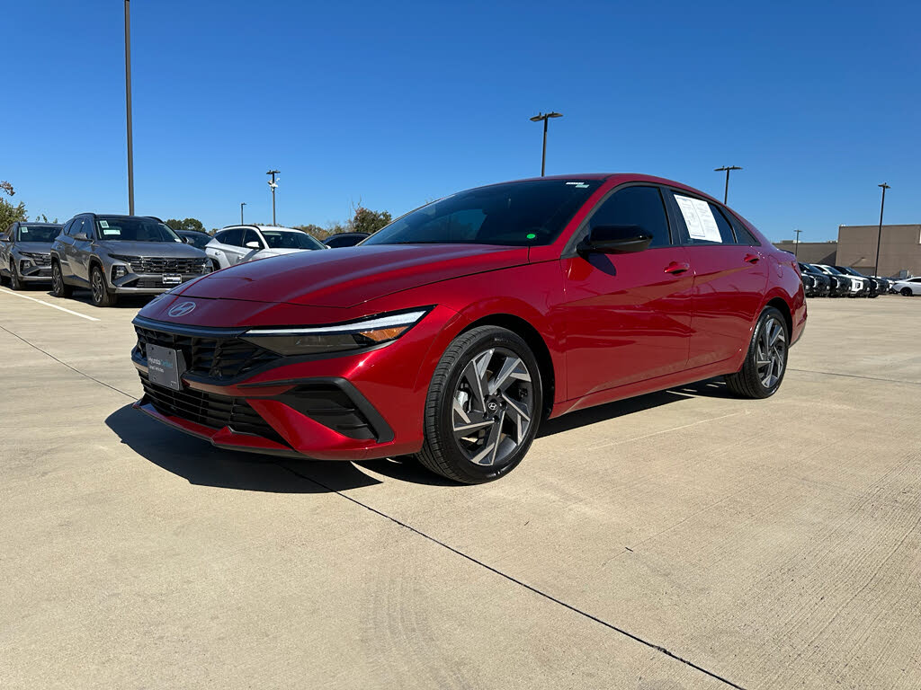 2025 Hyundai Elantra SEL Sport FWD