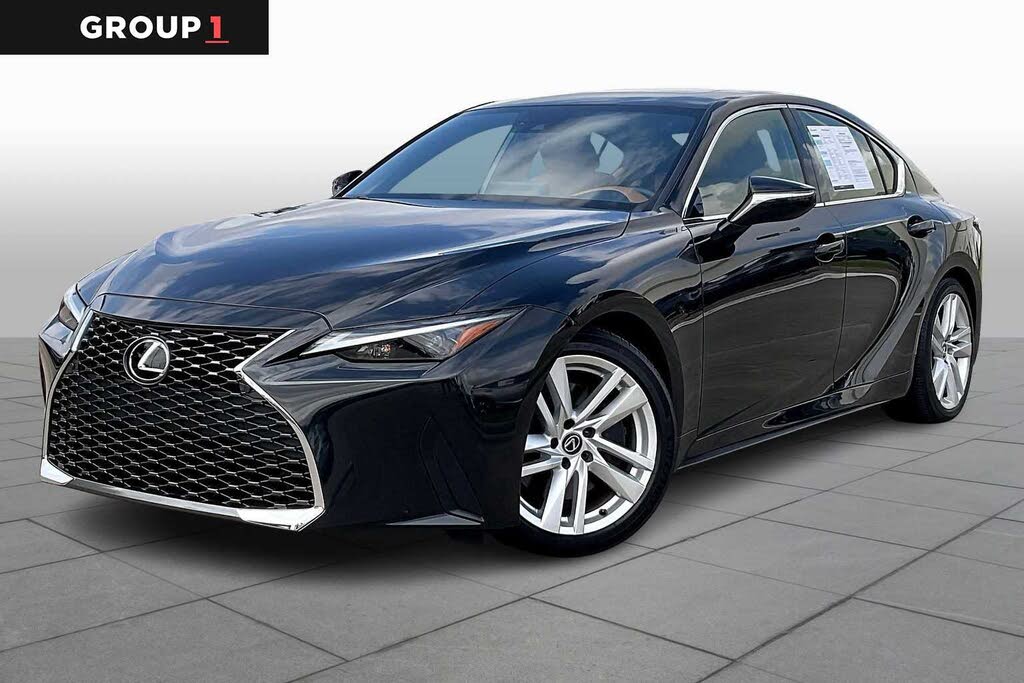 2025 Lexus IS 300 RWD