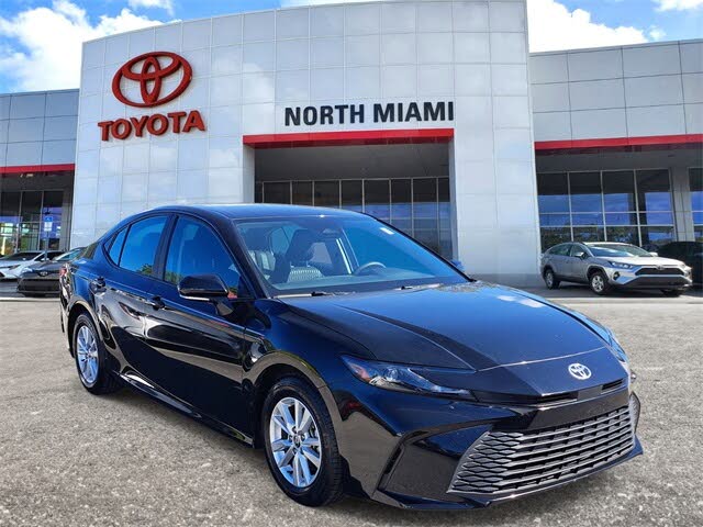 2025 Toyota Camry LE FWD