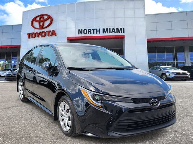 2025 Toyota Corolla LE FWD