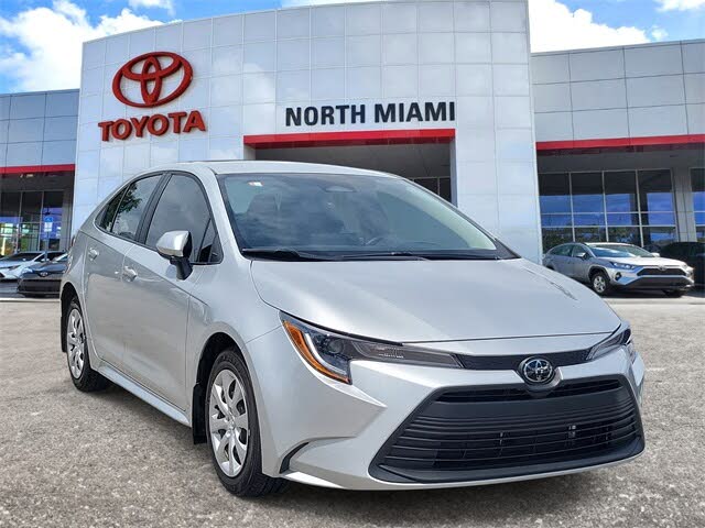 2025 Toyota Corolla LE FWD