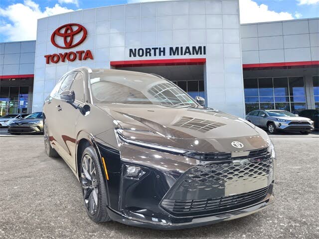 2025 Toyota Crown Signia Limited AWD