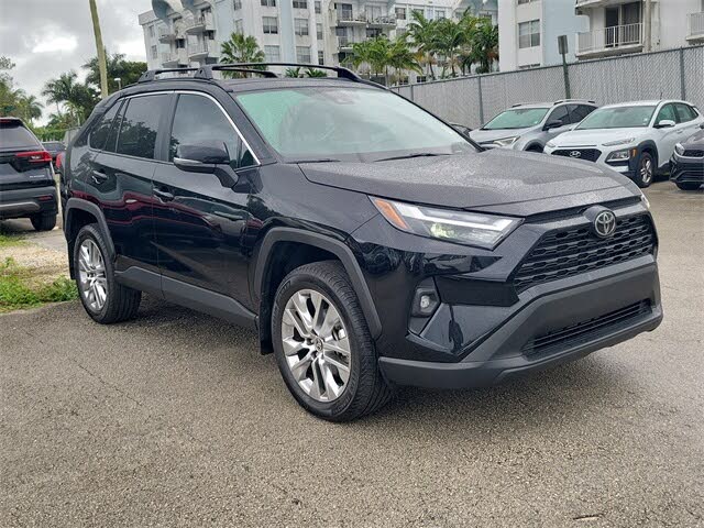 2025 Toyota RAV4 XLE Premium FWD