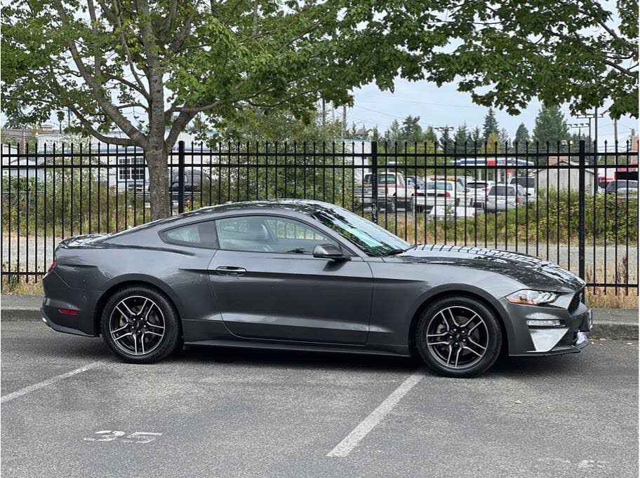 2020 Ford Mustang EcoBoost Premium Coupe RWD