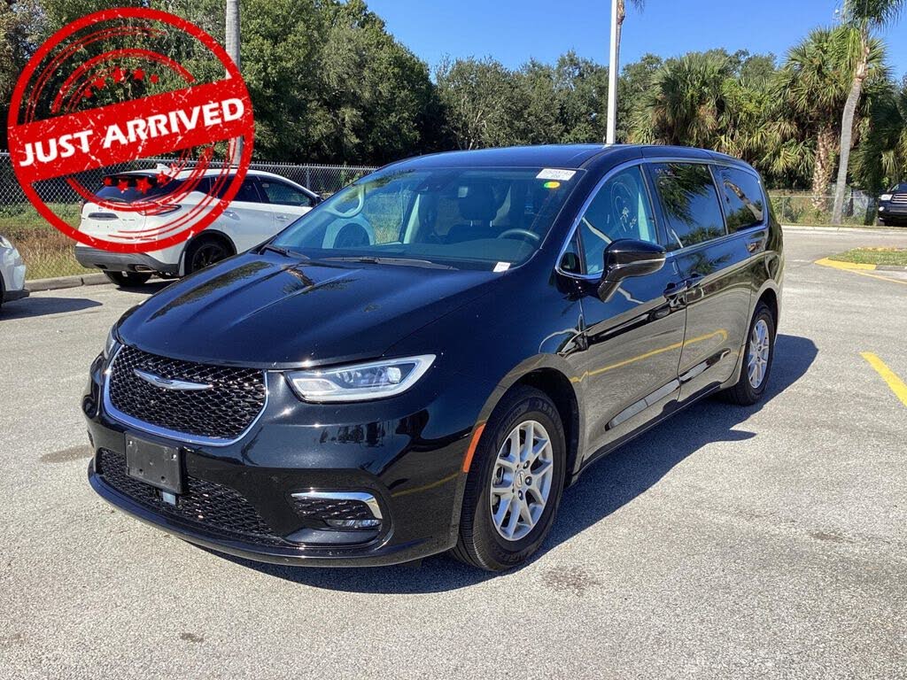 2024 Chrysler Pacifica Touring L FWD