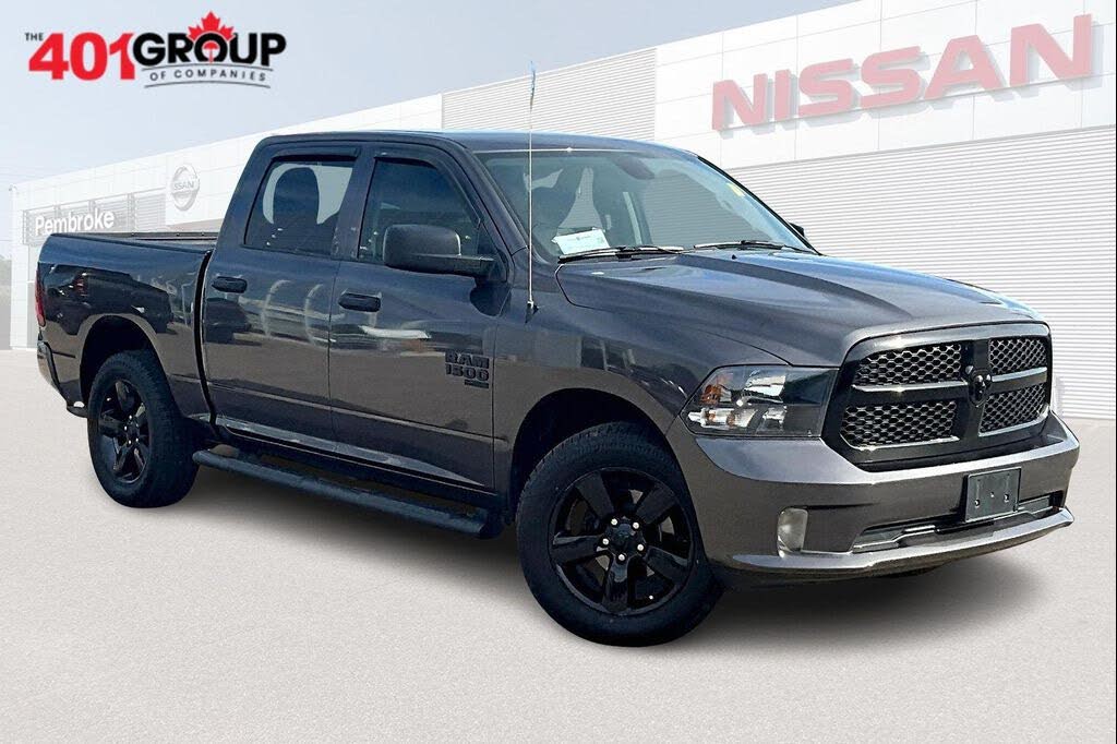 RAM 1500 Classic Tradesman Crew Cab 4WD 2023