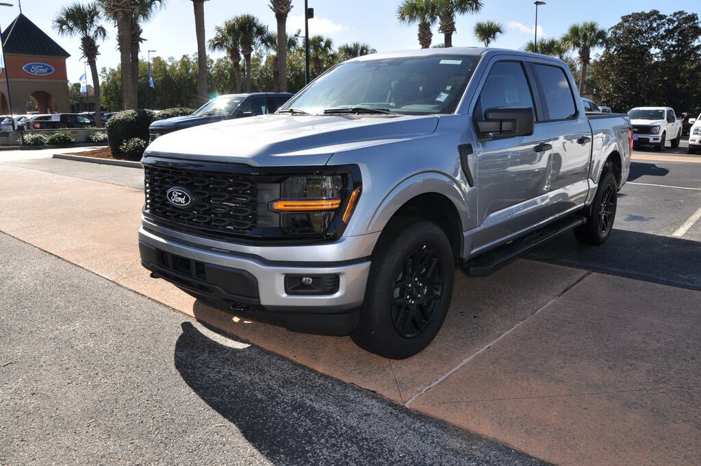 2025 Ford F-150 STX 4dr SuperCrew 4WD