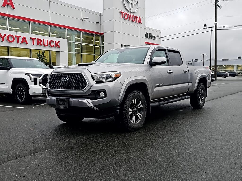 2018 Toyota Tacoma SR5 V6 Double Cab LB 4WD